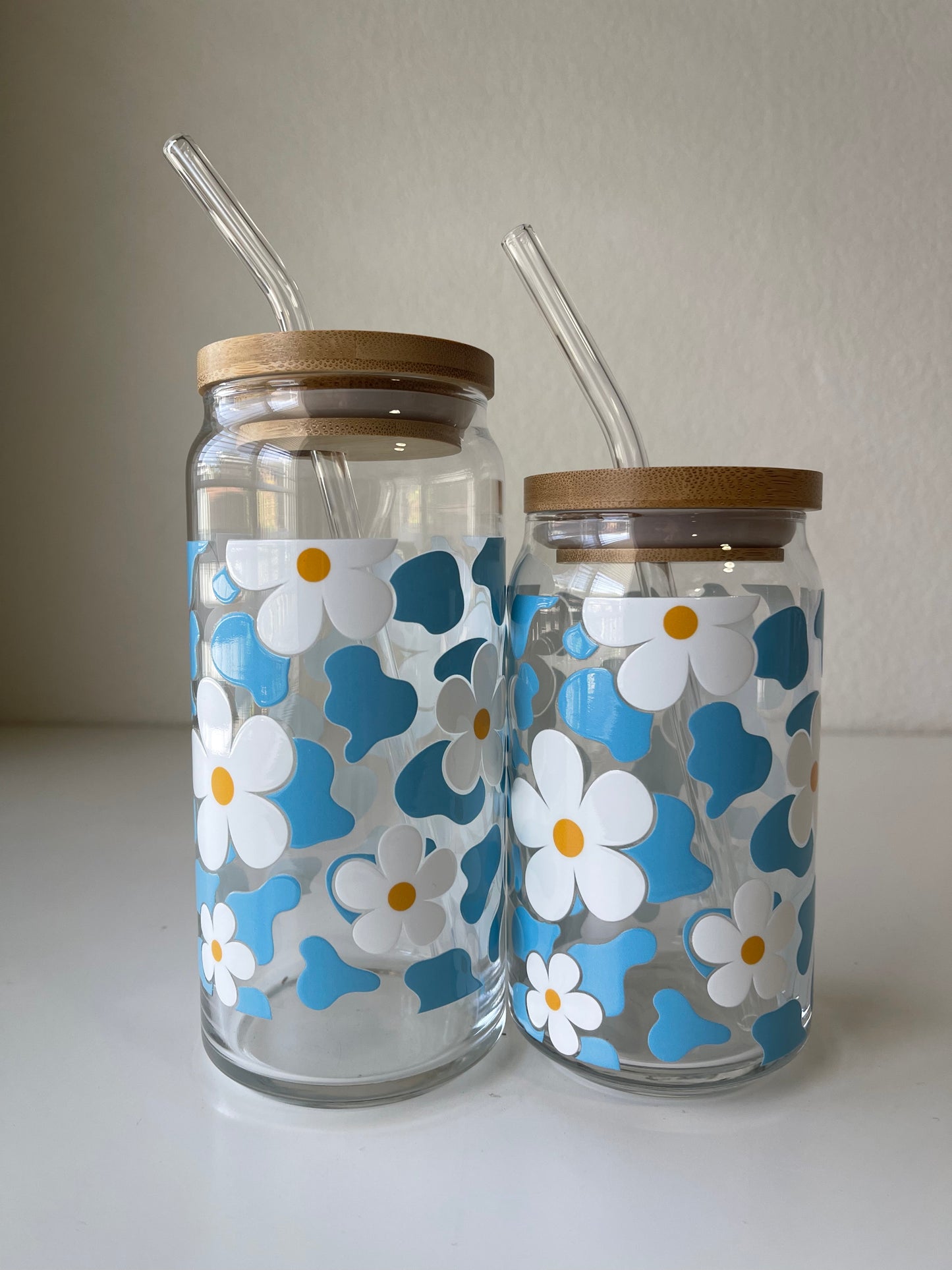 Cow pattern w/daisies