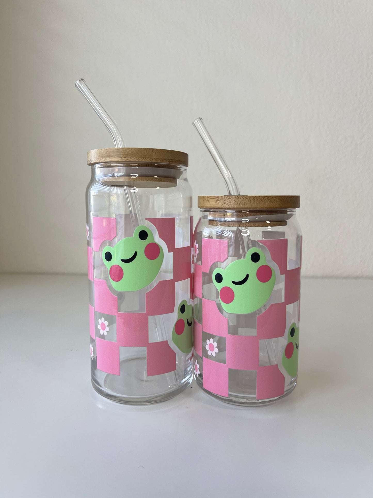 Pink retro frog