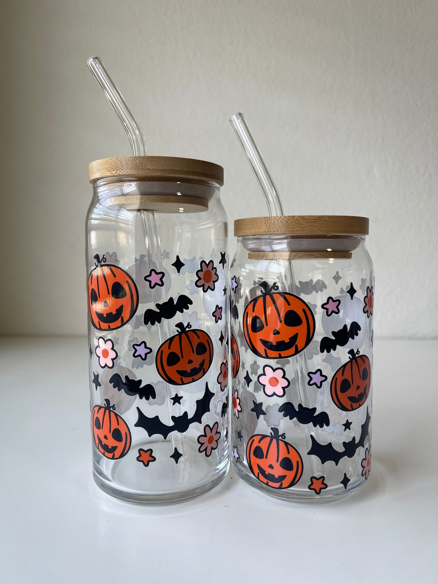 Pumpkins, bats & flowers
