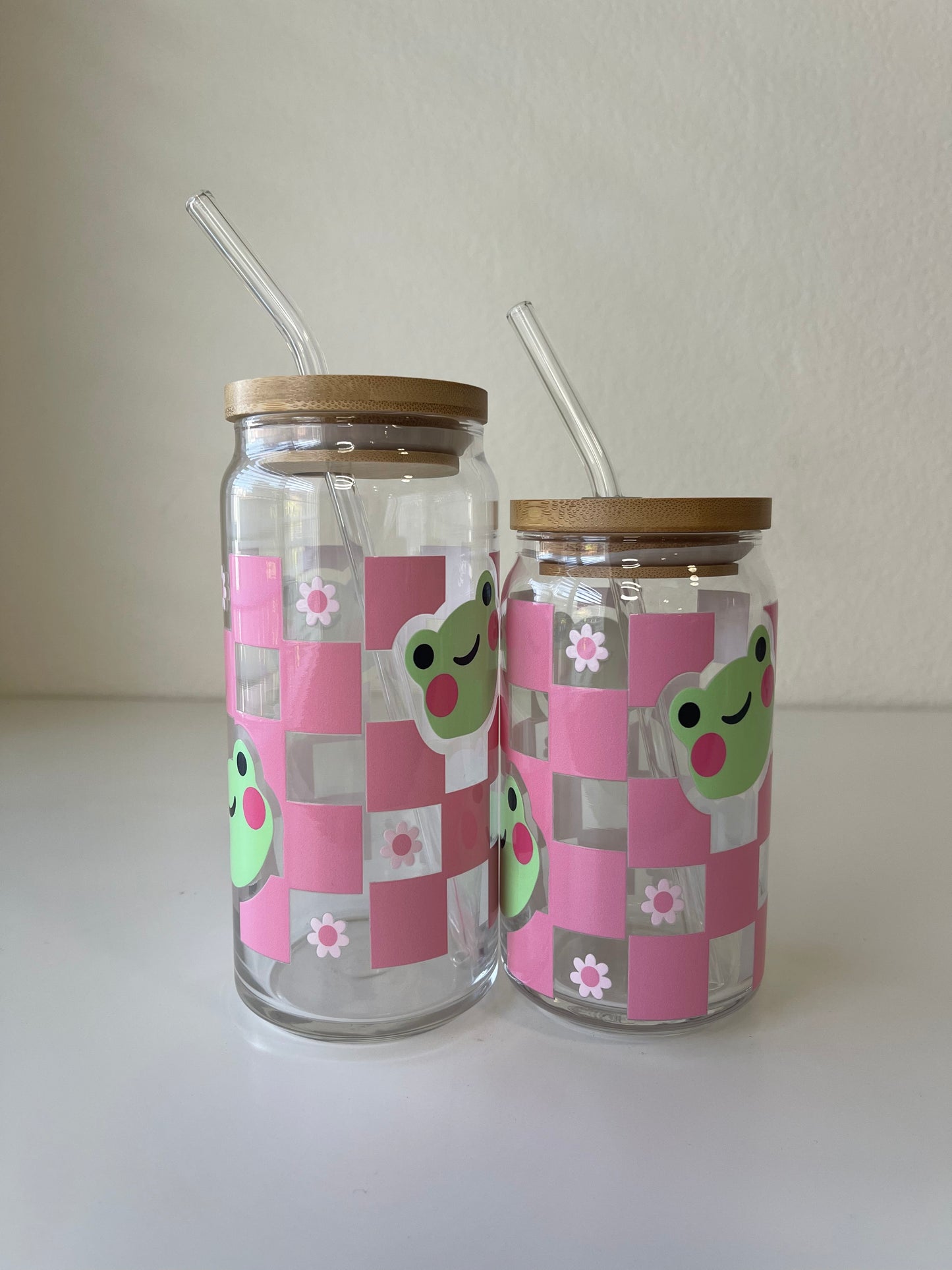 Pink retro frog