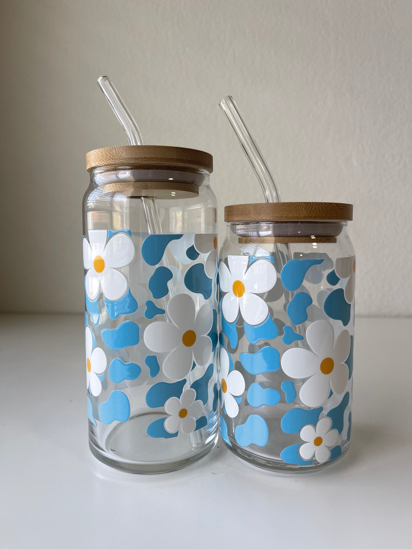 Cow pattern w/daisies