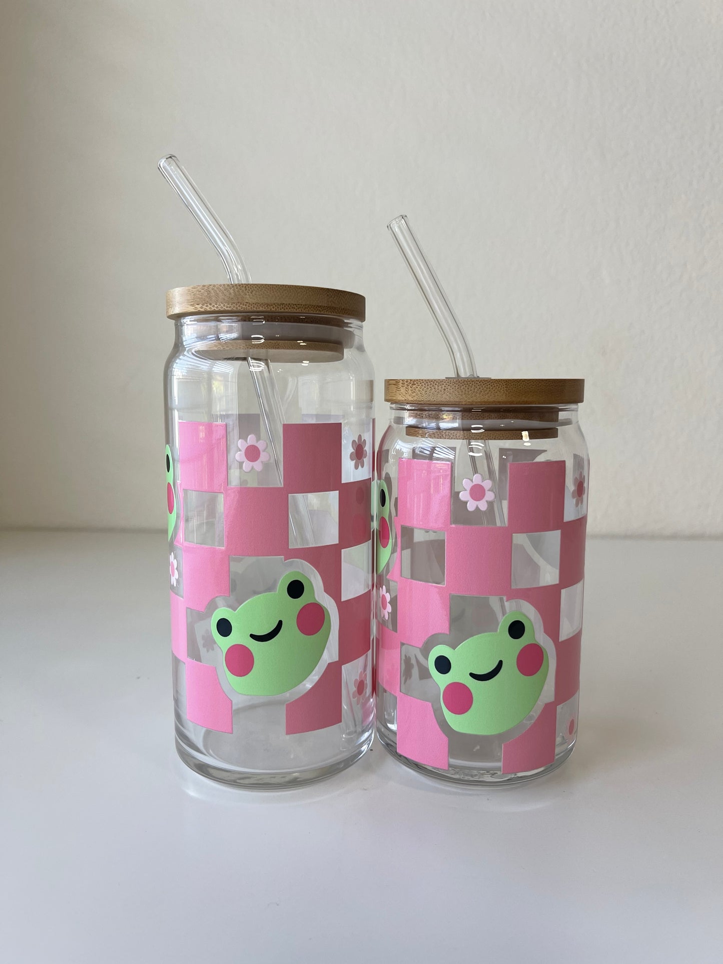 Pink retro frog