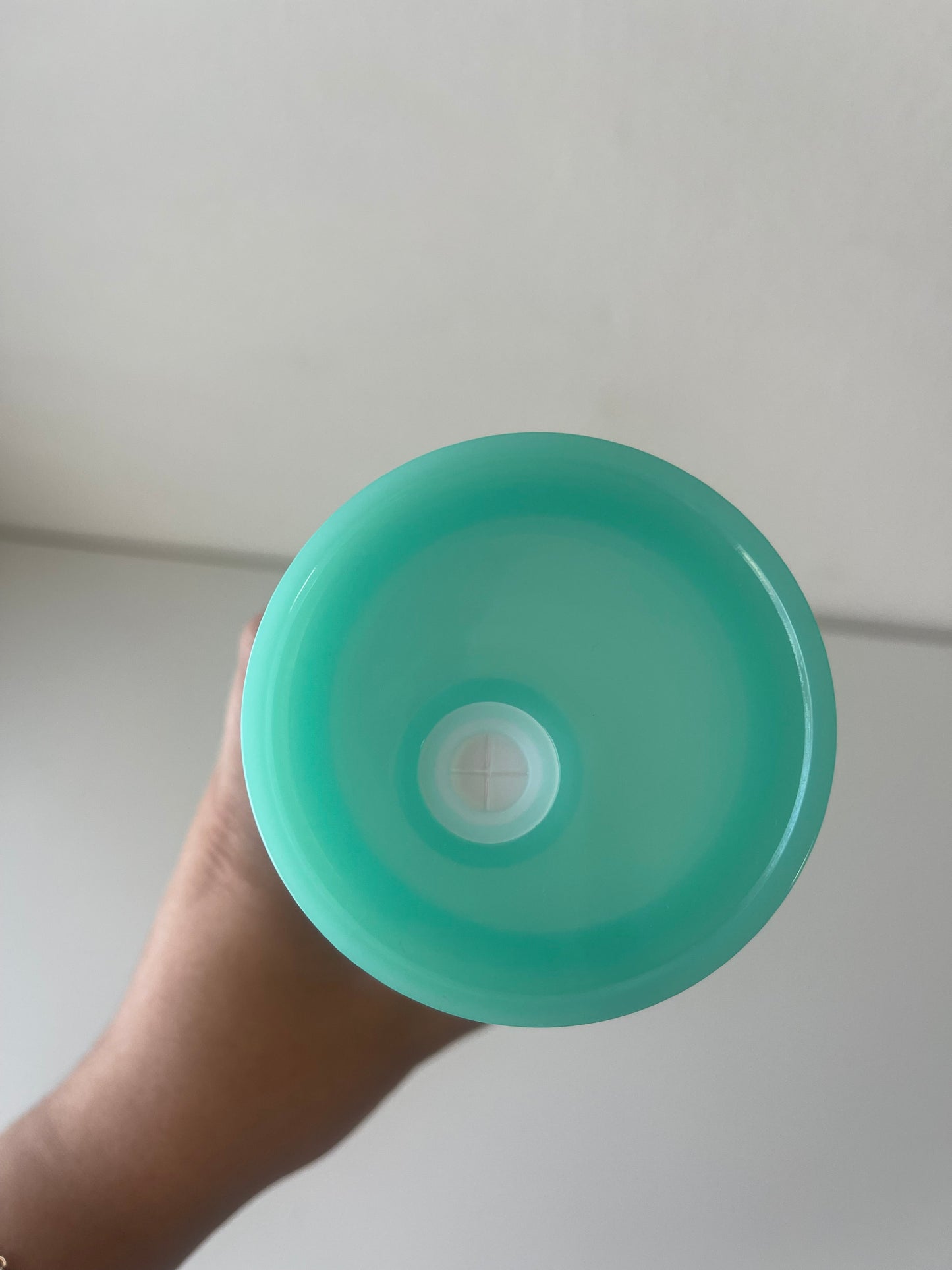 20oz clear glass cup (READ DESCRIPTION)